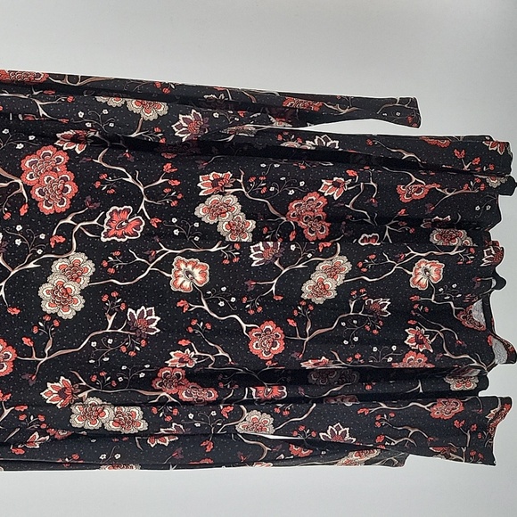 Lane Bryant Black and Red Floral Tunic - Picture 8 of 15
